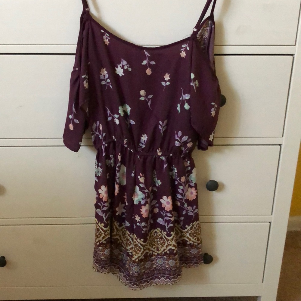 Romper - Picture 2 of 4